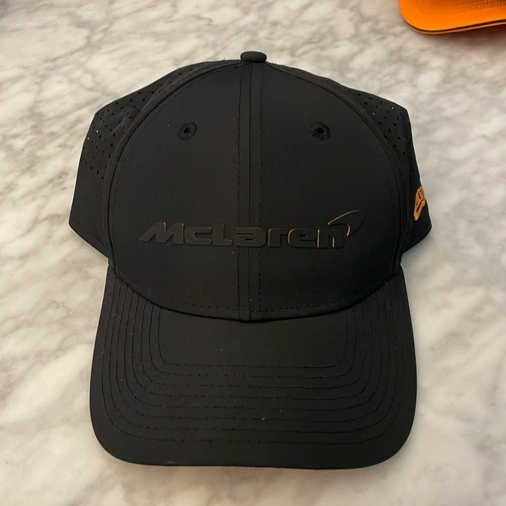 Mclaren team (Norris #4, Sainz #55) cap